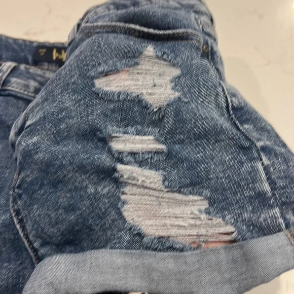 Ripped High Rise Jean Shorts - Picture 4 of 5